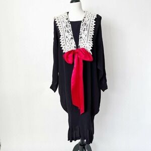 Vintage Ashlee California Judge Robe Vibes Lace Trim Dress Size S/M
